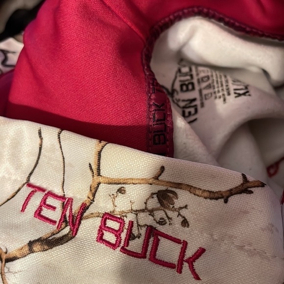Ten Buck Realtree Camouflage Hoodie - Picture 7 of 7